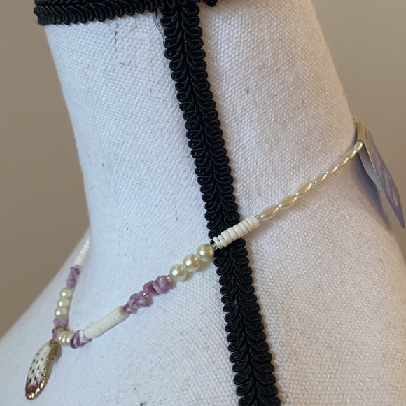 14:04 - Tropical Shells Shell Hawaiian Mermaid Necklace - Picture 7 of 8